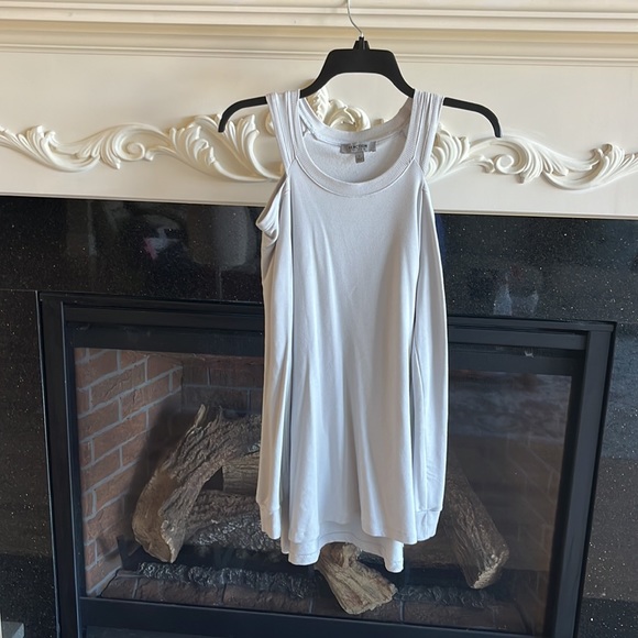 Soft Gray Knit Tunic Comfy Short Dress Mini Reaction Kenneth Cole Womens Small - Picture 3 of 8